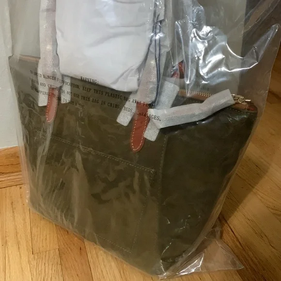 Dooney Bourke Olive Suede Maxine Tote **NEW** - Picture 3 of 7